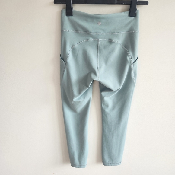 Lululemon Invigorate High-Rise Crop Tights Leggings Running Pants 2022 Size 6 - Picture 3 of 10